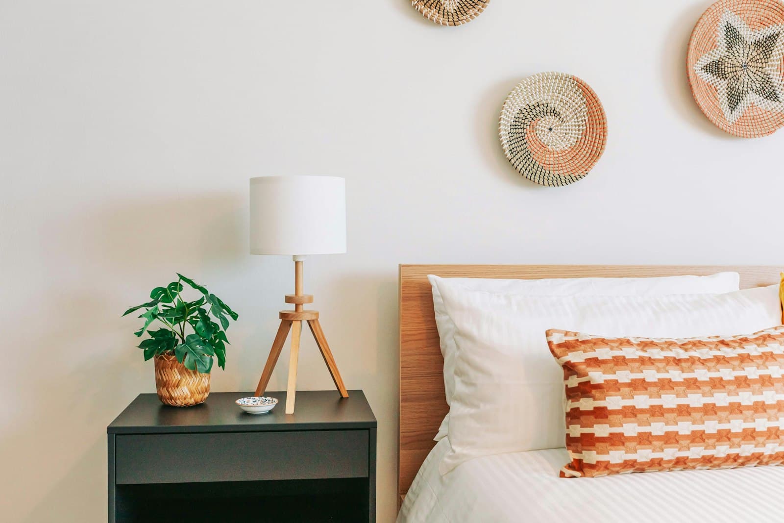Frisse, lichte slaapkamer in een vakantiewoning